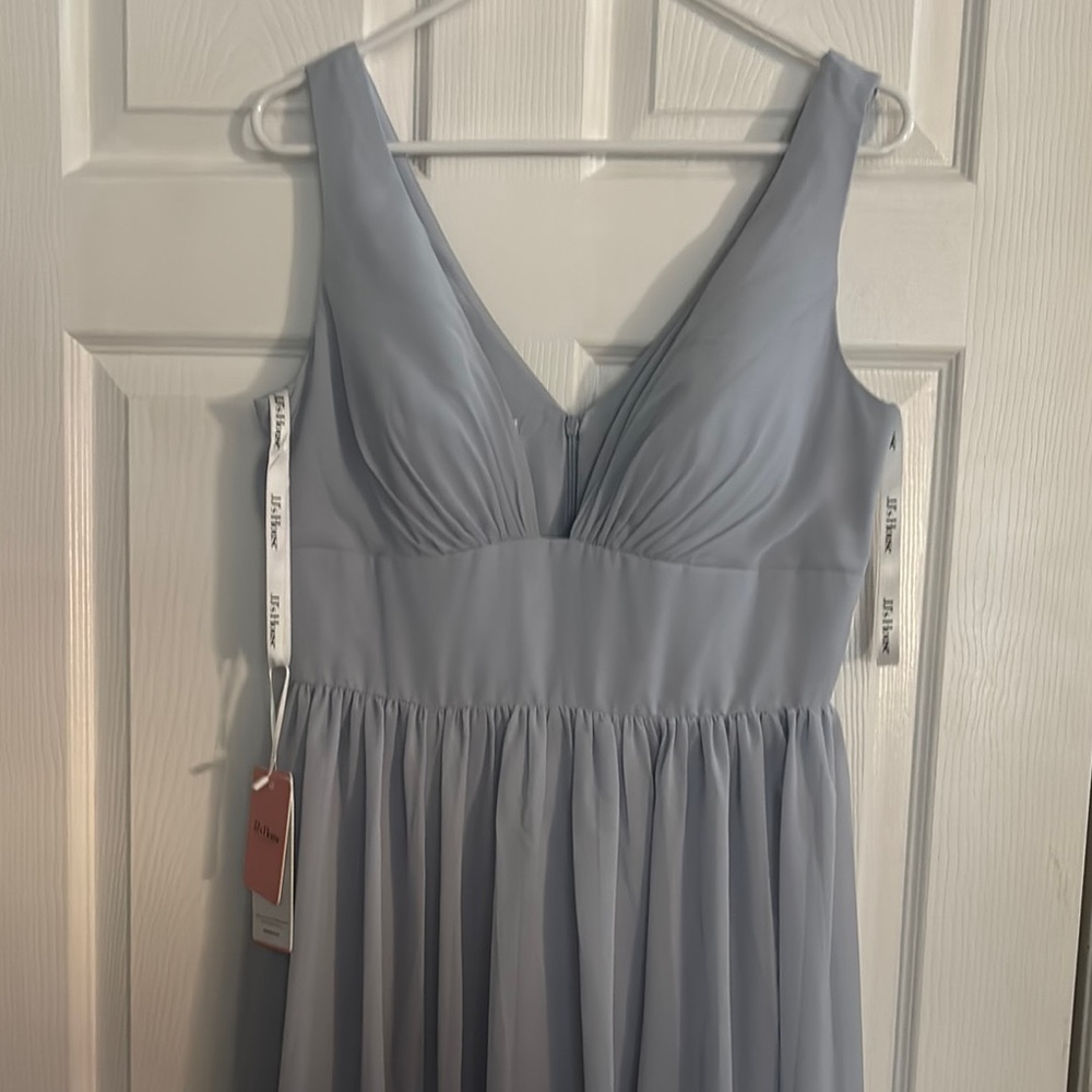 Elegant Light Blue Sleeveless Dress